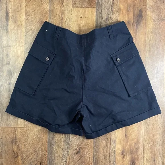 Nike Women's Black Cargo Shorts - Picture 3 of 5